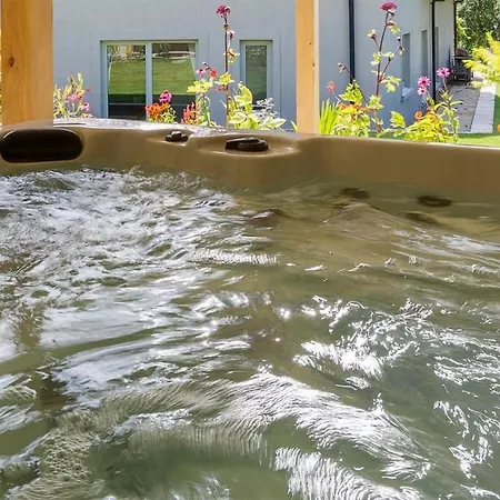 Ferienhaus Luxury Tinakilly *