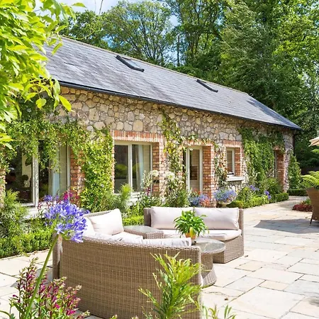 Holiday home Luxury Tinakilly